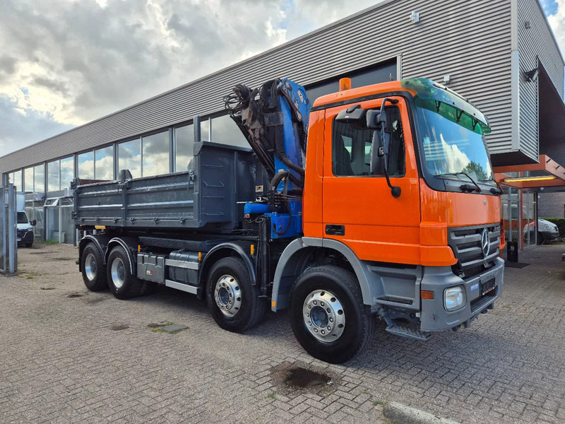 Mercedes-Benz Actros 3241 8X4 Containersysteem/ 20T HMF crane/ Manual - Camion ampliroll, Camion grue: photos 3 Mercedes-Benz Actros 3241 8X4 Containersysteem/ 20T HMF crane/ Manual - Camion ampliroll, Camion grue: photos 3