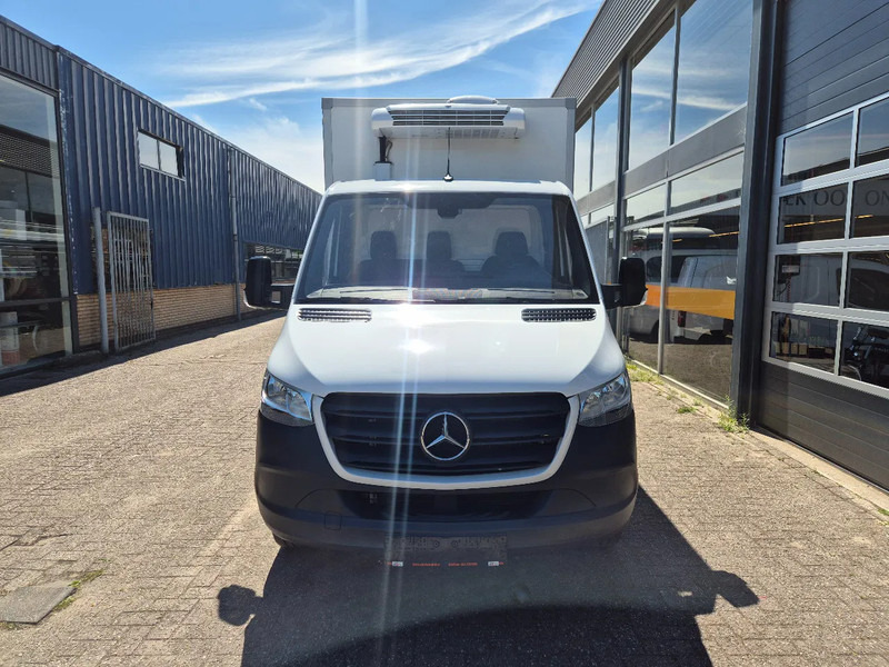 Mercedes-Benz Sprinter 315 CDI/ Kuhlkoffer/ TK V300 MAX/ LBW/ Stby230 - Utilitaire frigorifique: photos 4 Mercedes-Benz Sprinter 315 CDI/ Kuhlkoffer/ TK V300 MAX/ LBW/ Stby230 - Utilitaire frigorifique: photos 4