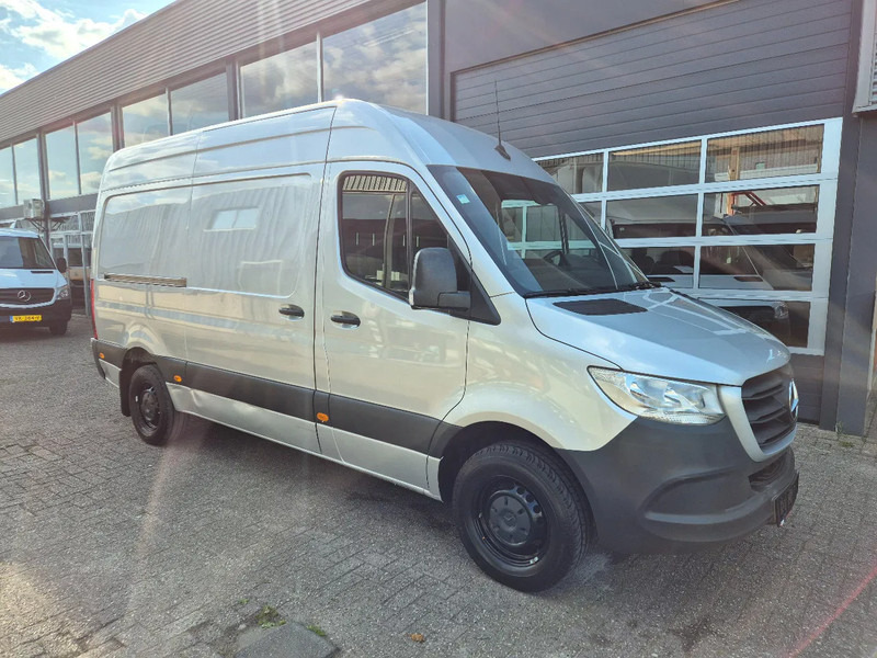 Mercedes-Benz Sprinter 316 CDI L2H2 RWD Euro 6C/ Airco/ Navi - Fourgon utilitaire: photos 1 Mercedes-Benz Sprinter 316 CDI L2H2 RWD Euro 6C/ Airco/ Navi - Fourgon utilitaire: photos 1