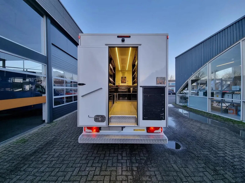 Mercedes-Benz Sprinter 513 CDI/ Foodtruck/ Verkoopwagen/ Camper - Camion magasin: photos 2 Mercedes-Benz Sprinter 513 CDI/ Foodtruck/ Verkoopwagen/ Camper - Camion magasin: photos 2
