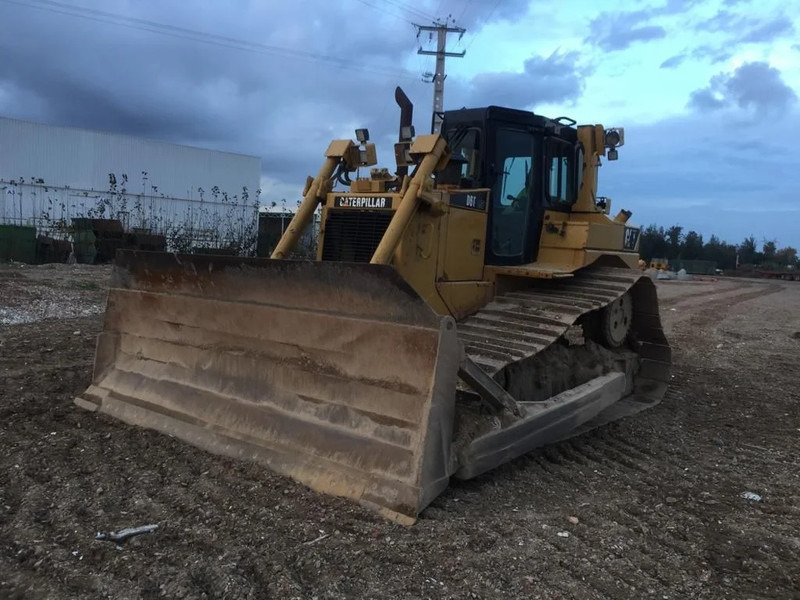 Caterpillar D6T LGP - Bulldozer: photos 1 Caterpillar D6T LGP - Bulldozer: photos 1