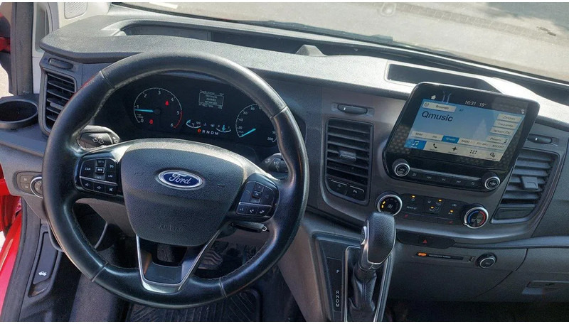 Fourgonnette Ford Transit Custom 2.0 130PK: photos 9