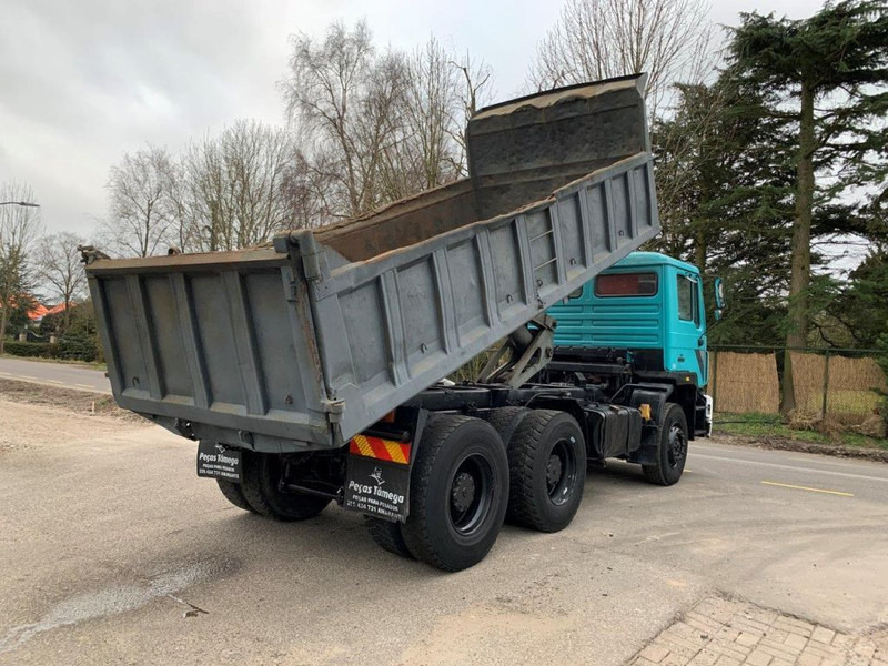 MAN 33.372 6X4 KIPPER MANUAL ZF GEARBOX - Camion benne: photos 3 MAN 33.372 6X4 KIPPER MANUAL ZF GEARBOX - Camion benne: photos 3