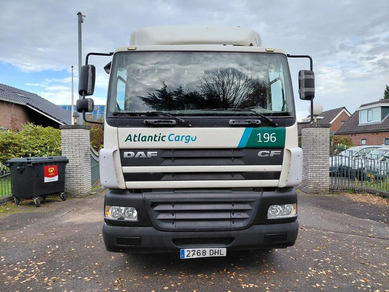 DAF CF 85.430 MANUAL ZF GEARBOX 4x2 Truckhead !! EURO 3 Engine !! - Tracteur routier: photos 5 DAF CF 85.430 MANUAL ZF GEARBOX 4x2 Truckhead !! EURO 3 Engine !! - Tracteur routier: photos 5