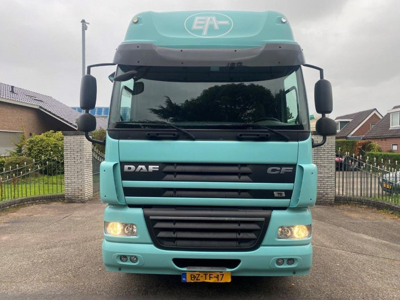 DAF CF 85 - Tracteur routier: photos 2 DAF CF 85 - Tracteur routier: photos 2