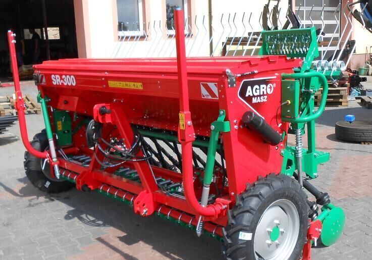 AGRO-MASZ SR-300 / SEMBRADORA MECÁNICA - Semoir: photos 2 AGRO-MASZ SR-300 / SEMBRADORA MECÁNICA - Semoir: photos 2