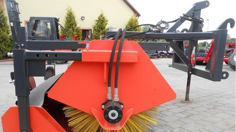 Metal-technik Sweeper/ Zamiatarka 2,4*M - Brosse pour Véhicule de voirie/ Spécial: photos 3 Metal-technik Sweeper/ Zamiatarka 2,4*M - Brosse pour Véhicule de voirie/ Spécial: photos 3