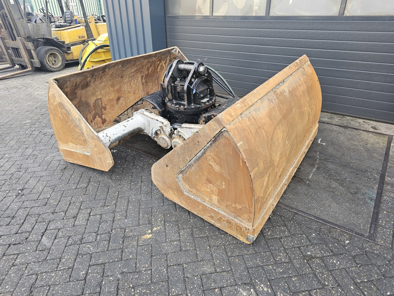 2000l clamshell bucket kinshofer c40hpx zandgrijper - Benne preneuse pour Engins de chantier: photos 2 2000l clamshell bucket kinshofer c40hpx zandgrijper - Benne preneuse pour Engins de chantier: photos 2