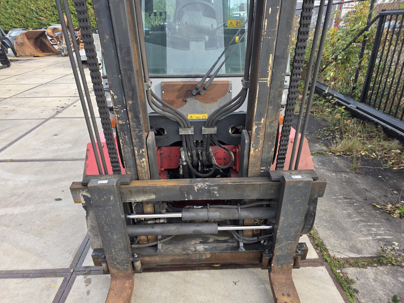 Chariot élévateur diesel Kalmar DCE 55-6HM diesel heftruck kalmar forklift diesel 5.5 ton: photos 12 Chariot élévateur diesel Kalmar DCE 55-6HM diesel heftruck kalmar forklift diesel 5.5 ton: photos 12