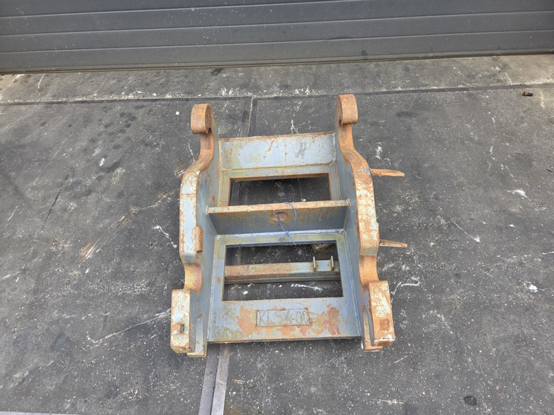 Adaptor plate cw55s verachtert kopplaat cw55s verachtert eurosteel - Godet pour Engins de chantier: photos 5 Adaptor plate cw55s verachtert kopplaat cw55s verachtert eurosteel - Godet pour Engins de chantier: photos 5