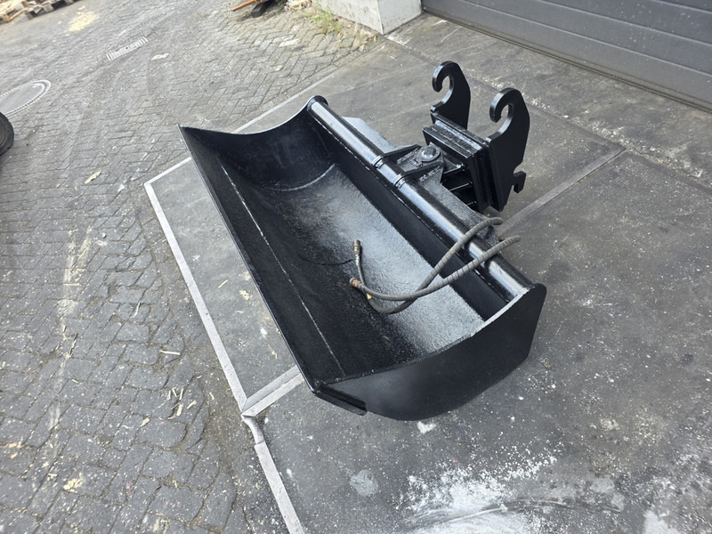 Kantelbak cw10 tilting bucket verachtert kantelbak cw10 eurosteel verachtert - Godet pour Engins de chantier: photos 2 Kantelbak cw10 tilting bucket verachtert kantelbak cw10 eurosteel verachtert - Godet pour Engins de chantier: photos 2