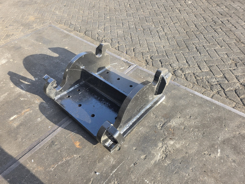 Kopplaat cw 45 adaptor plate verachtert cw 45 breedt - Attache rapide pour Engins de chantier: photos 3 Kopplaat cw 45 adaptor plate verachtert cw 45 breedt - Attache rapide pour Engins de chantier: photos 3