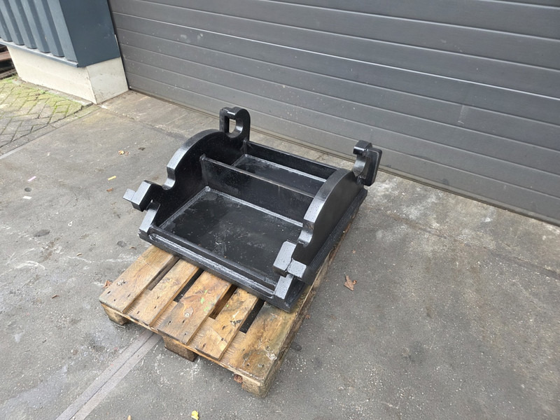 Kopplaat cw45 breedt adaptor plate verachtert cw 45 - Attache rapide pour Engins de chantier: photos 2 Kopplaat cw45 breedt adaptor plate verachtert cw 45 - Attache rapide pour Engins de chantier: photos 2