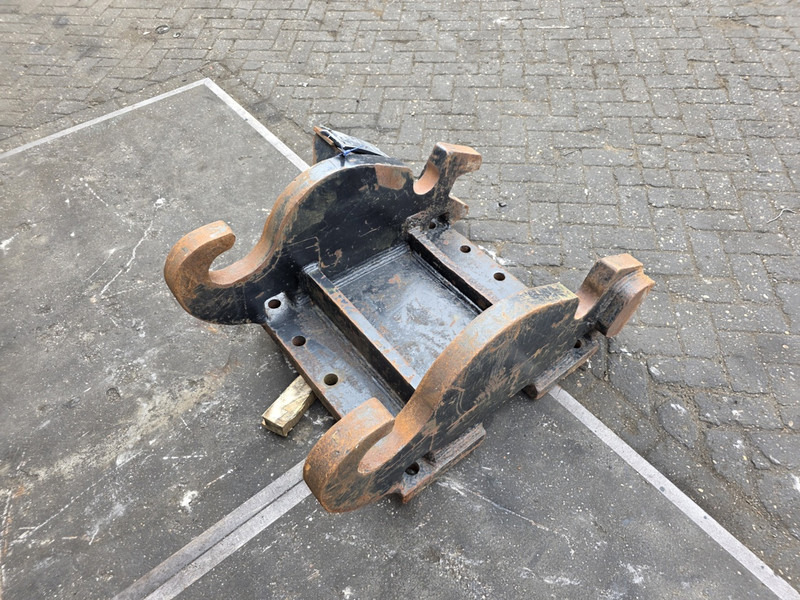 Kopplaat cw55s head plate cw55s verachtert adaptor plate - Attache rapide pour Engins de chantier: photos 3 Kopplaat cw55s head plate cw55s verachtert adaptor plate - Attache rapide pour Engins de chantier: photos 3