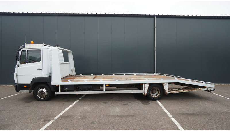 Mercedes-Benz 814 MACHINE TRANSPORTER EURO 2 409.000KM - Camion: photos 1 Mercedes-Benz 814 MACHINE TRANSPORTER EURO 2 409.000KM - Camion: photos 1