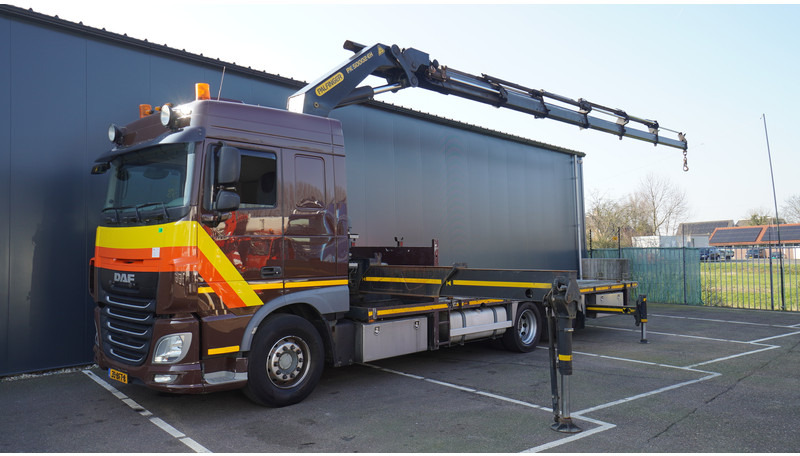 DAF XF 460 6X2 FLATBED TRUCK WITH PALFINGER PK 50002 CRANE - Camion grue: photos 2 DAF XF 460 6X2 FLATBED TRUCK WITH PALFINGER PK 50002 CRANE - Camion grue: photos 2