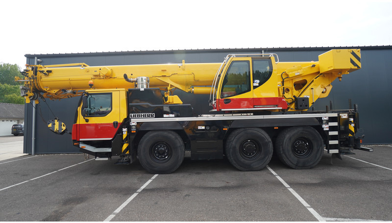 Liebherr LTM 1050-3.1 6X4X6 WITH JIB VARIOBASE - Camion grue: photos 1 Liebherr LTM 1050-3.1 6X4X6 WITH JIB VARIOBASE - Camion grue: photos 1