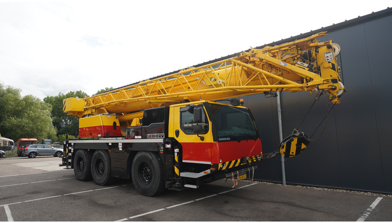 Liebherr LTM 1050-3.1 6X4X6 WITH JIB VARIOBASE - Camion grue: photos 3 Liebherr LTM 1050-3.1 6X4X6 WITH JIB VARIOBASE - Camion grue: photos 3