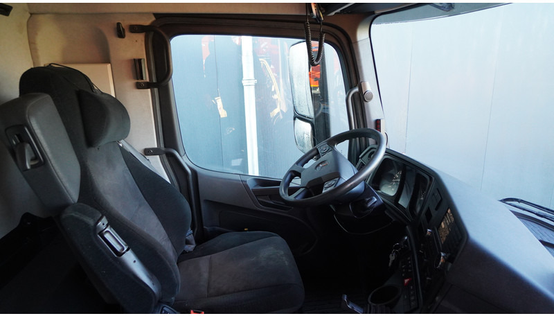 Mercedes-Benz AROCS 3542 8X4 2 SIDE TIPPER WITH HMF Z 1943 CRANE 407.000KM - Camion grue: photos 5 Mercedes-Benz AROCS 3542 8X4 2 SIDE TIPPER WITH HMF Z 1943 CRANE 407.000KM - Camion grue: photos 5