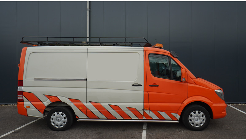 Mercedes-Benz Sprinter 309 CLOSED BOX - Fourgon grand volume: photos 2 Mercedes-Benz Sprinter 309 CLOSED BOX - Fourgon grand volume: photos 2