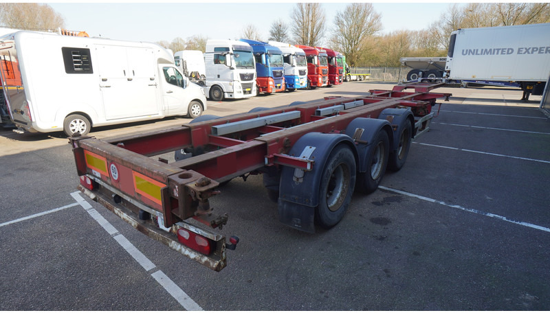 Renders 3 AXLE EXTENDABLE CONTAINER TRANSPORT TRAILER - Semi-remorque porte-conteneur/ Caisse mobile: photos 4 Renders 3 AXLE EXTENDABLE CONTAINER TRANSPORT TRAILER - Semi-remorque porte-conteneur/ Caisse mobile: photos 4