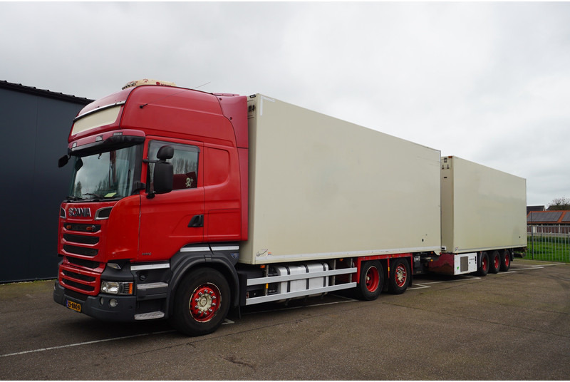 Scania R 580 V8 6X2 FRIGO RETARDER IN COMBI WITH BURG TRAILER - Camion frigorifique: photos 3 Scania R 580 V8 6X2 FRIGO RETARDER IN COMBI WITH BURG TRAILER - Camion frigorifique: photos 3