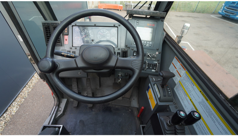 Tadano-Faun GR-300EX WITH JIB 4X4X4 ROUGH TERRAIN CRANE - Camion grue: photos 5 Tadano-Faun GR-300EX WITH JIB 4X4X4 ROUGH TERRAIN CRANE - Camion grue: photos 5