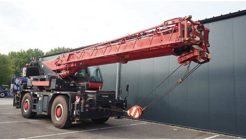 Tadano-Faun GR-300EX WITH JIB 4X4X4 ROUGH TERRAIN CRANE - Camion grue: photos 4 Tadano-Faun GR-300EX WITH JIB 4X4X4 ROUGH TERRAIN CRANE - Camion grue: photos 4