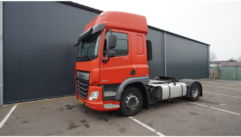 DAF CF 450 SSC 716.800KM - Tracteur routier: photos 3 DAF CF 450 SSC 716.800KM - Tracteur routier: photos 3