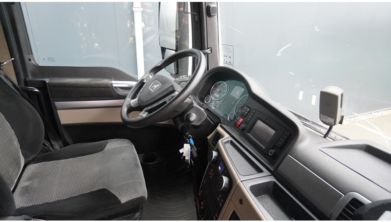 MAN TGX 18.500 XXL MEGA 662.100KM - Tracteur routier: photos 5 MAN TGX 18.500 XXL MEGA 662.100KM - Tracteur routier: photos 5