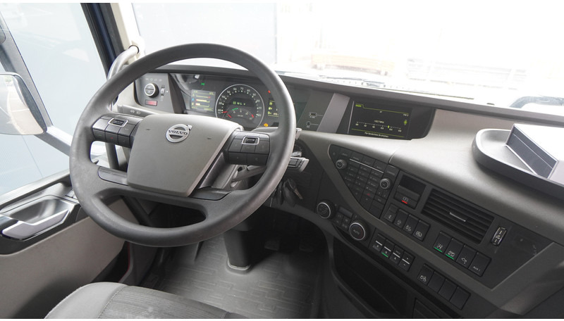 Volvo FH 460 EURO 6 GLOBETROTTER 647.000KM - Tracteur routier: photos 5 Volvo FH 460 EURO 6 GLOBETROTTER 647.000KM - Tracteur routier: photos 5