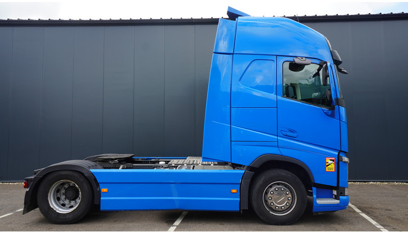 Volvo FH 460 LNG GLOBETROTTER TRUCK WITH 839.000KM - Tracteur routier: photos 2 Volvo FH 460 LNG GLOBETROTTER TRUCK WITH 839.000KM - Tracteur routier: photos 2