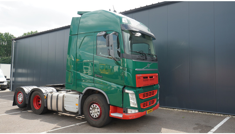 Volvo FH 500 6X2 EURO 6 GLOBETROTTER - Tracteur routier: photos 4 Volvo FH 500 6X2 EURO 6 GLOBETROTTER - Tracteur routier: photos 4
