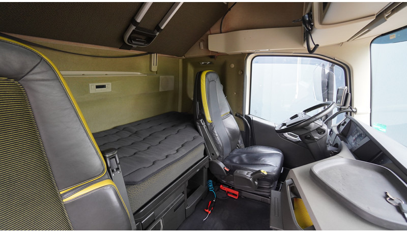 Tracteur routier Volvo FH16 750 8X4 260T 683.000KM: photos 6
