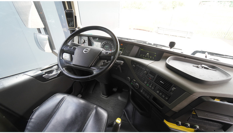 Volvo FH16 750 8X4 260T 683.000KM - Tracteur routier: photos 5 Volvo FH16 750 8X4 260T 683.000KM - Tracteur routier: photos 5