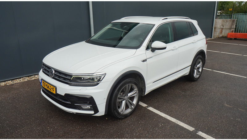 Volkswagen Tiguan 2.0 TDI R LINE 4MOTION - Minibus, Transport de personnes: photos 4 Volkswagen Tiguan 2.0 TDI R LINE 4MOTION - Minibus, Transport de personnes: photos 4