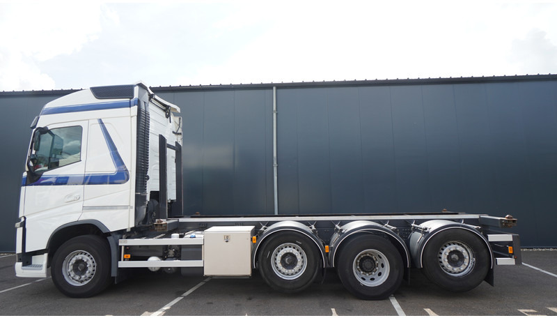 Volvo FH 460 8X2 20 FT CONTAINER TRANSPORT TRUCK - Camion porte-conteneur/ Caisse mobile: photos 1 Volvo FH 460 8X2 20 FT CONTAINER TRANSPORT TRUCK - Camion porte-conteneur/ Caisse mobile: photos 1