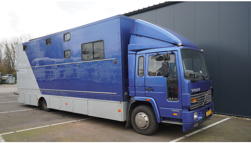 Volvo FL 6-9 HORSE TRANSPORT 341.000KM MANUAL GEARBOX - Camion chevaux: photos 4 Volvo FL 6-9 HORSE TRANSPORT 341.000KM MANUAL GEARBOX - Camion chevaux: photos 4