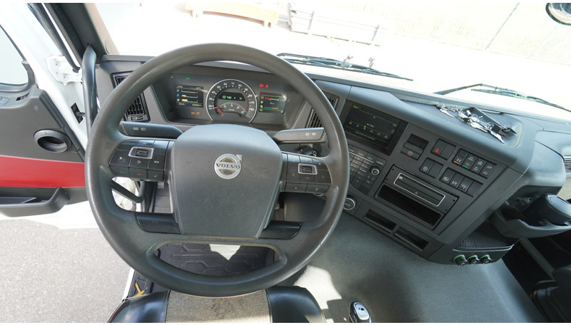 Volvo FMX 460 8X4 OPEN BOX WITH HIAB X-HIPRO 232 E-3 CRANE - Camion grue: photos 5 Volvo FMX 460 8X4 OPEN BOX WITH HIAB X-HIPRO 232 E-3 CRANE - Camion grue: photos 5