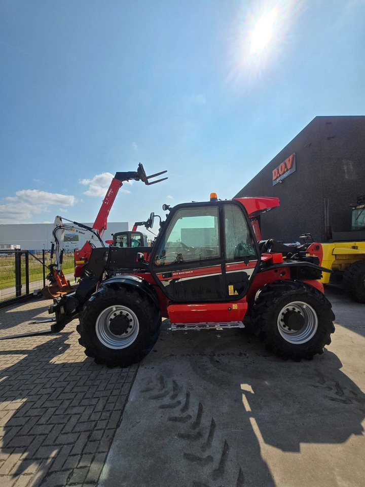 Manitou MLT 845 H - Chariot télescopique: photos 2 Manitou MLT 845 H - Chariot télescopique: photos 2