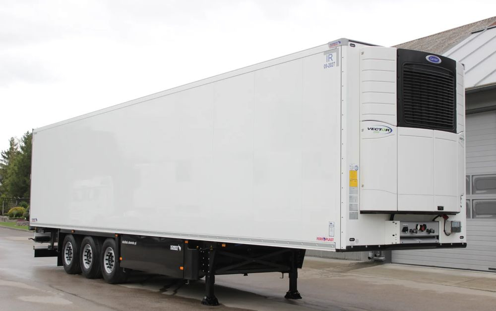 Schmitz Cargobull V7 FP 60 CARRIER VECTOR 1550 / ŚCIANA 7 CM / JAK NOWA / - Semi-remorque frigorifique: photos 1 Schmitz Cargobull V7 FP 60 CARRIER VECTOR 1550 / ŚCIANA 7 CM / JAK NOWA / - Semi-remorque frigorifique: photos 1
