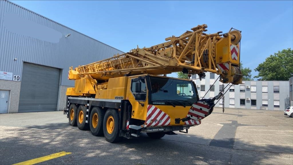 Liebherr LTM 1070-4.1 - Grue tout-terrain: photos 2 Liebherr LTM 1070-4.1 - Grue tout-terrain: photos 2