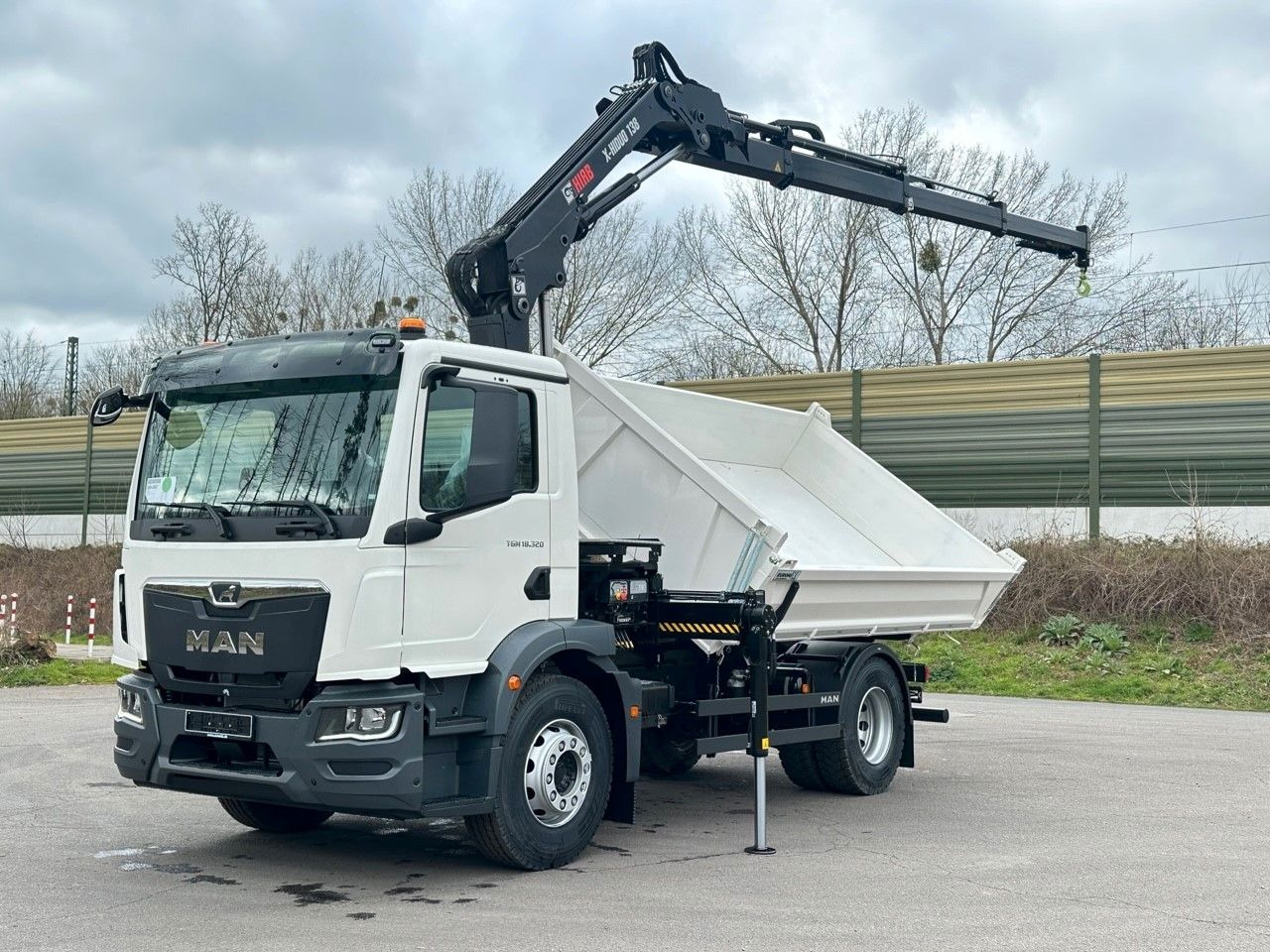 MAN TGM 18.320 4x2 Euro6e Hiab X-HiDuo 138DS-3 - Camion benne, Camion grue: photos 3 MAN TGM 18.320 4x2 Euro6e Hiab X-HiDuo 138DS-3 - Camion benne, Camion grue: photos 3