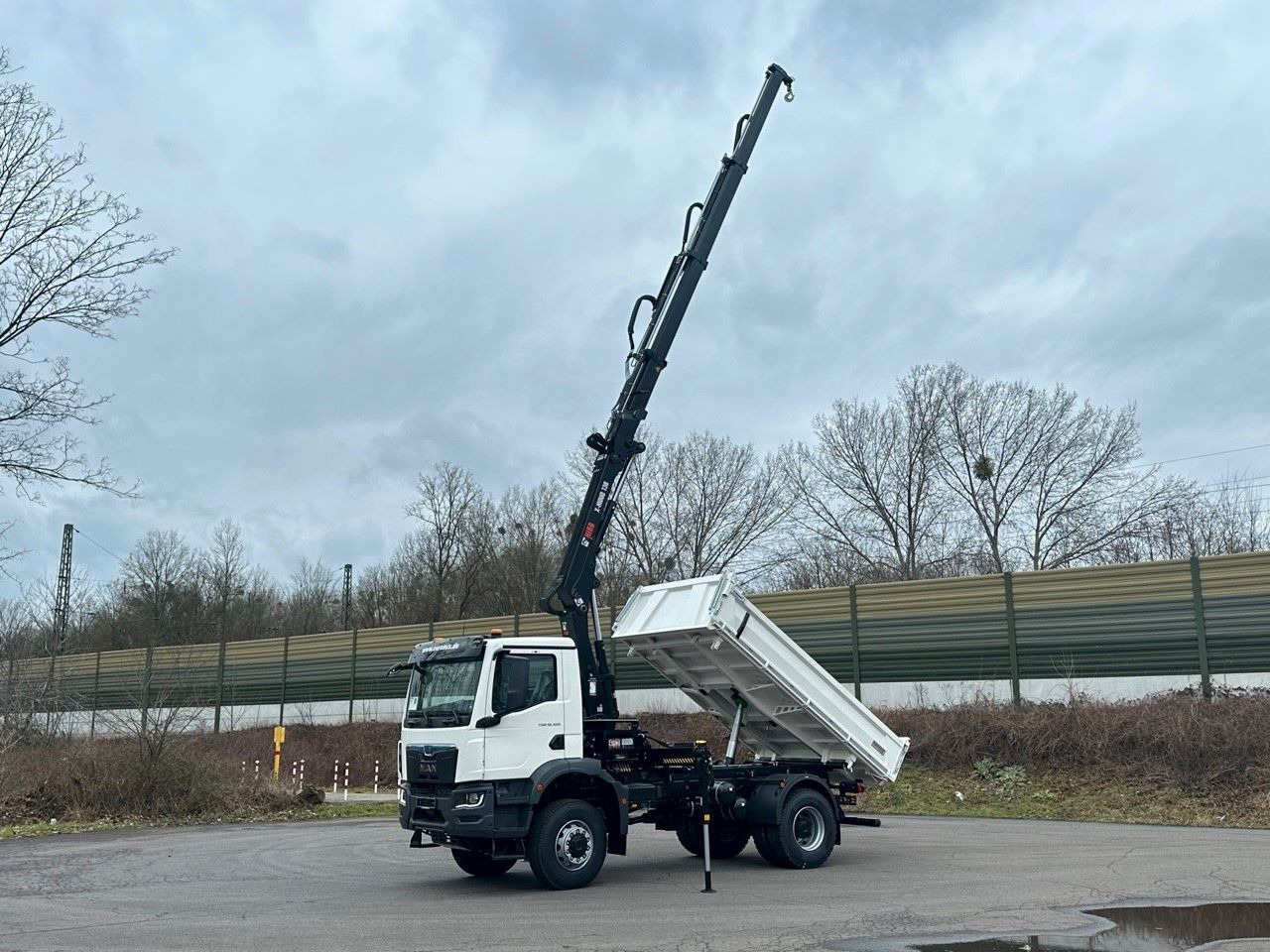 MAN TGM 18.320 4x4 Euro6e Hiab X-HiDuo 138DS-3 - Camion grue: photos 3 MAN TGM 18.320 4x4 Euro6e Hiab X-HiDuo 138DS-3 - Camion grue: photos 3