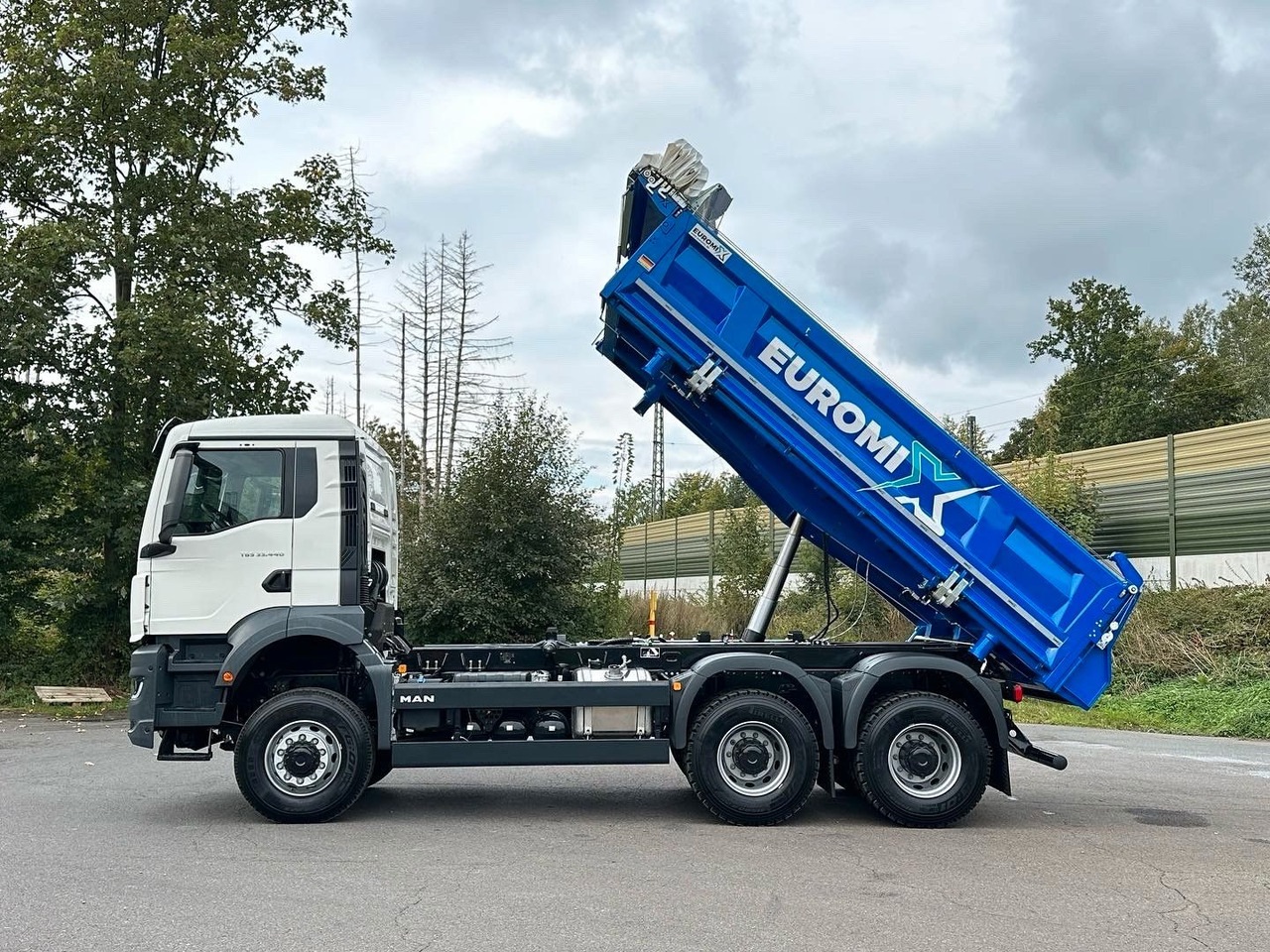 MAN TGS 33.440 6x6 /Euro6 3-Seiten-Kipper EuromixMTP - Camion benne: photos 1 MAN TGS 33.440 6x6 /Euro6 3-Seiten-Kipper EuromixMTP - Camion benne: photos 1