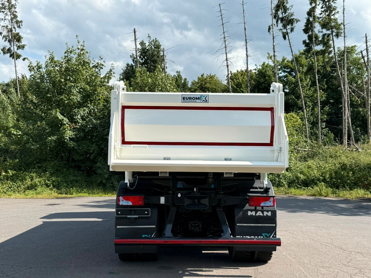 MAN TGS 35.480 8x6 EuromixMTP 3-Seiten-Kipper - Camion benne: photos 5 MAN TGS 35.480 8x6 EuromixMTP 3-Seiten-Kipper - Camion benne: photos 5