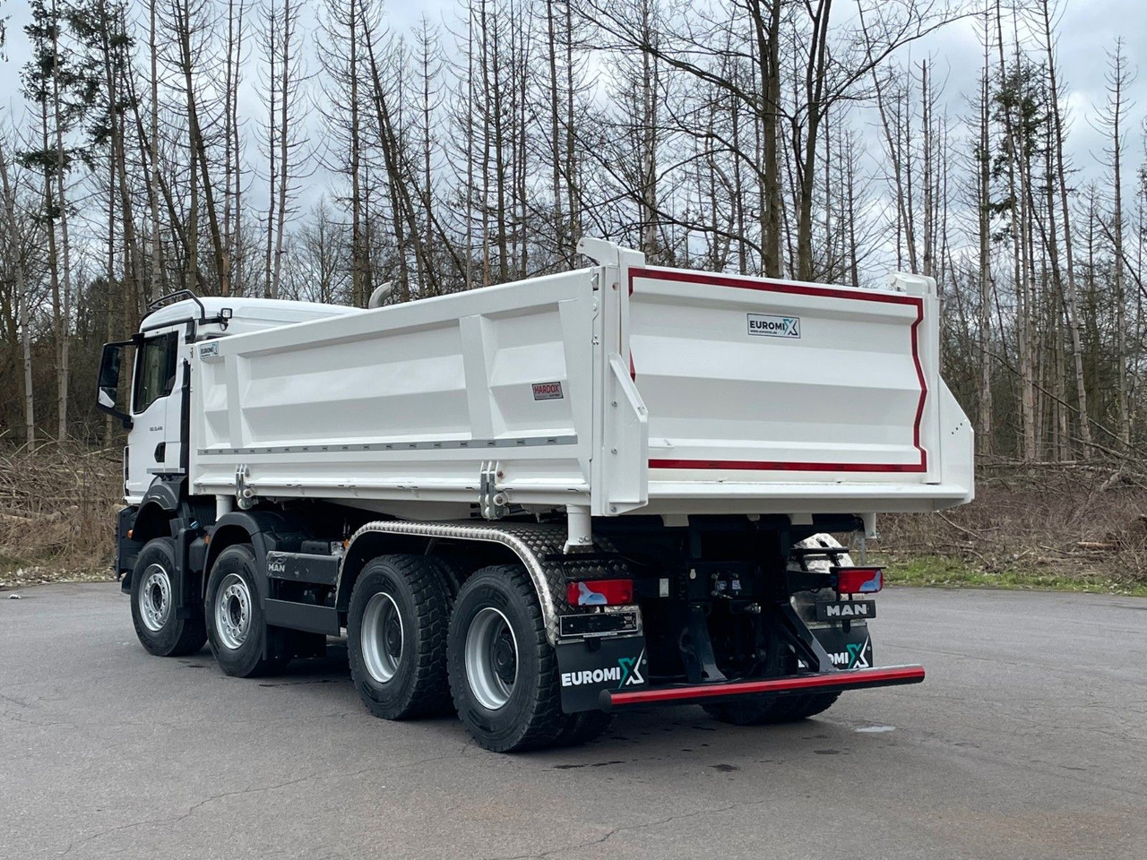 MAN TGS 35.520 8x4 EuromixMTP 3-Seiten-Kipper - Camion benne: photos 4 MAN TGS 35.520 8x4 EuromixMTP 3-Seiten-Kipper - Camion benne: photos 4
