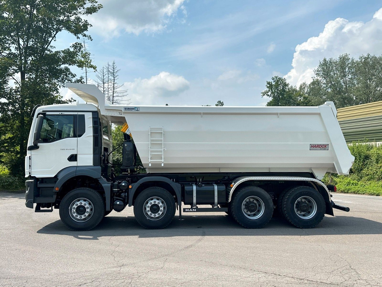 MAN TGS 41.440 8x4 EuromixMTP Mulden-Kipper - Camion benne: photos 2 MAN TGS 41.440 8x4 EuromixMTP Mulden-Kipper - Camion benne: photos 2