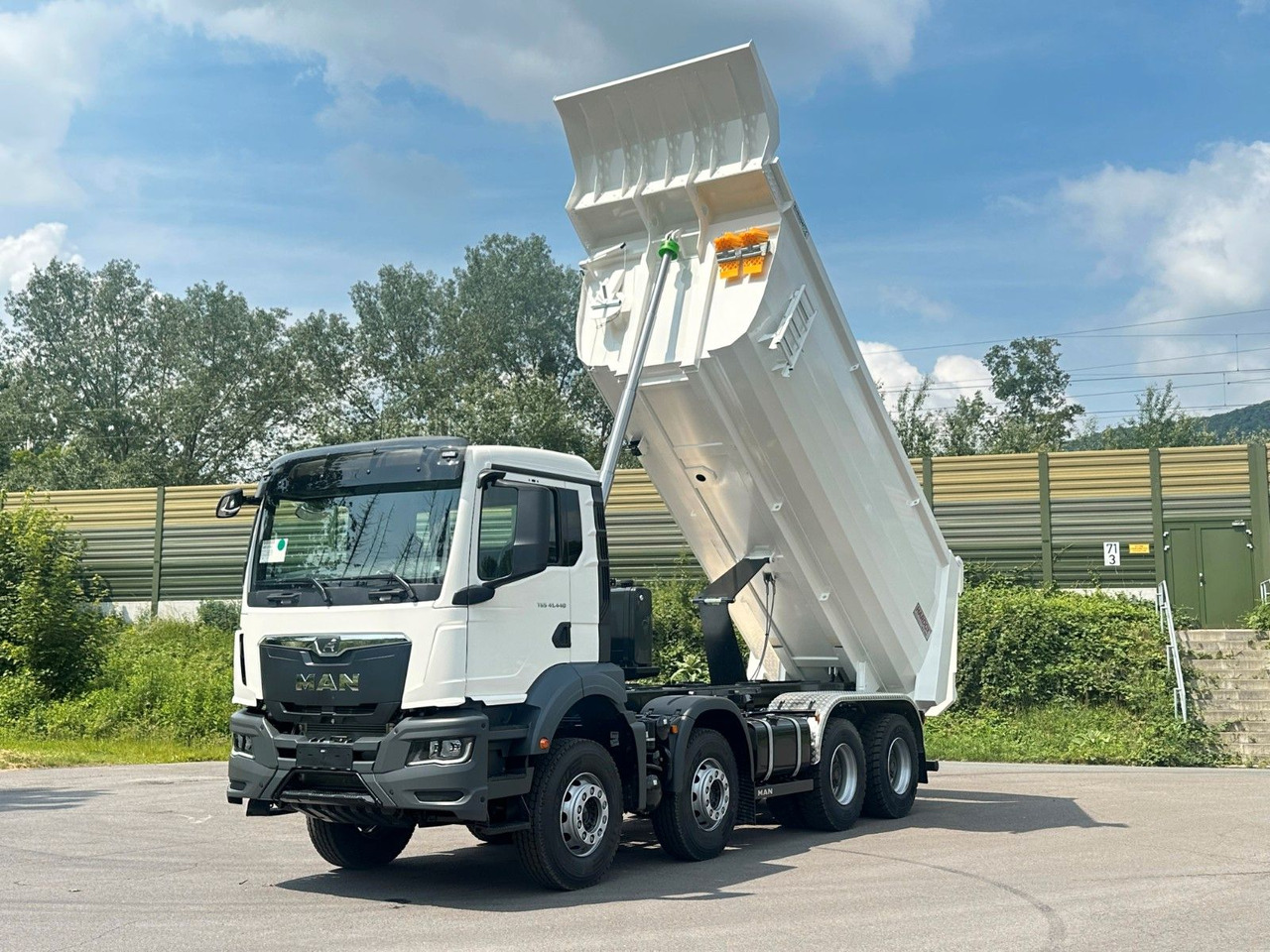 MAN TGS 41.440 8x4 EuromixMTP Mulden-Kipper en crédit-bail MAN TGS 41.440 8x4 EuromixMTP Mulden-Kipper: photos 9