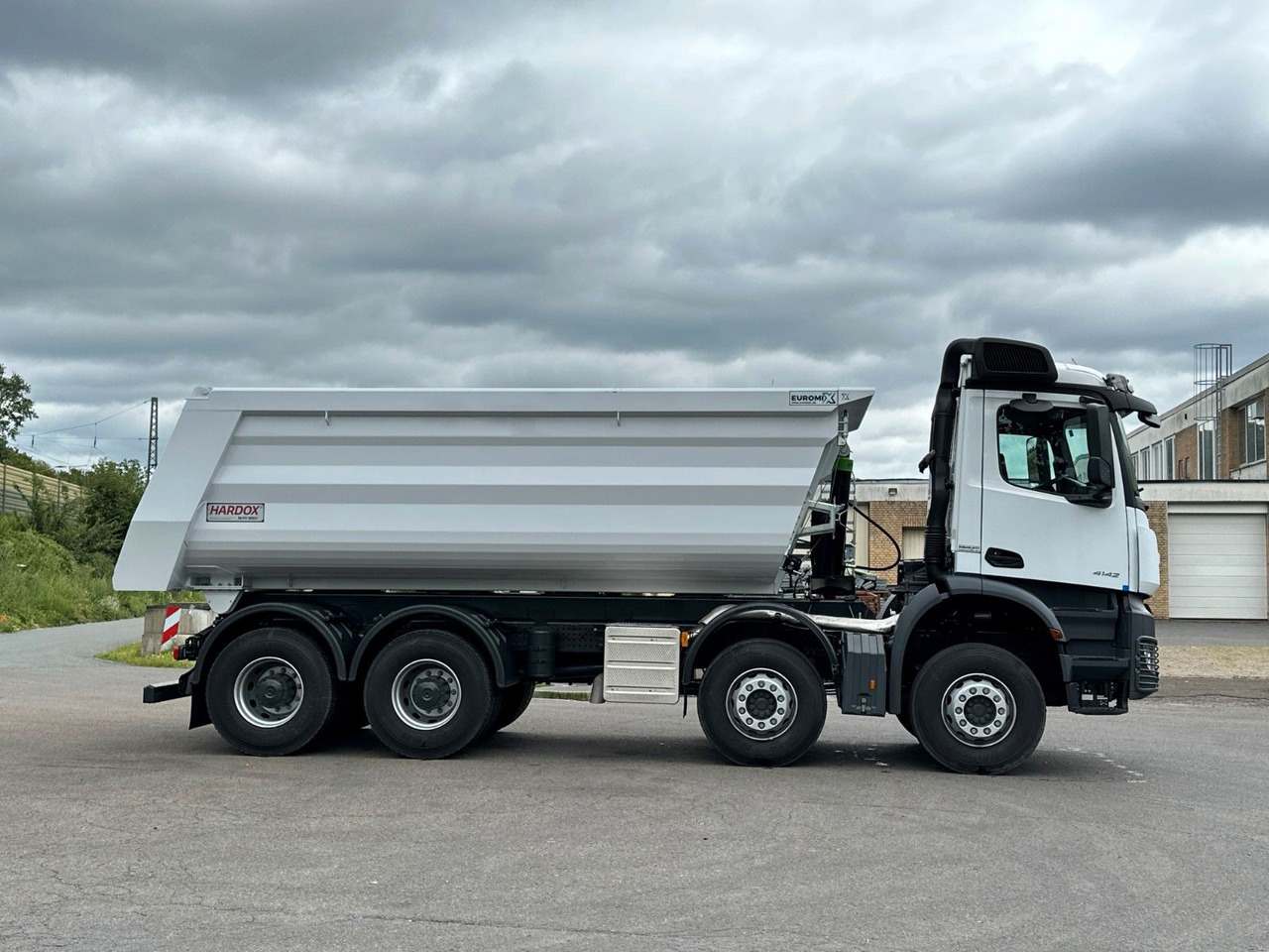 Camion benne Mercedes-Benz 4142 8X4  Mulden-  Kipper -  EuromixMTP: photos 7
